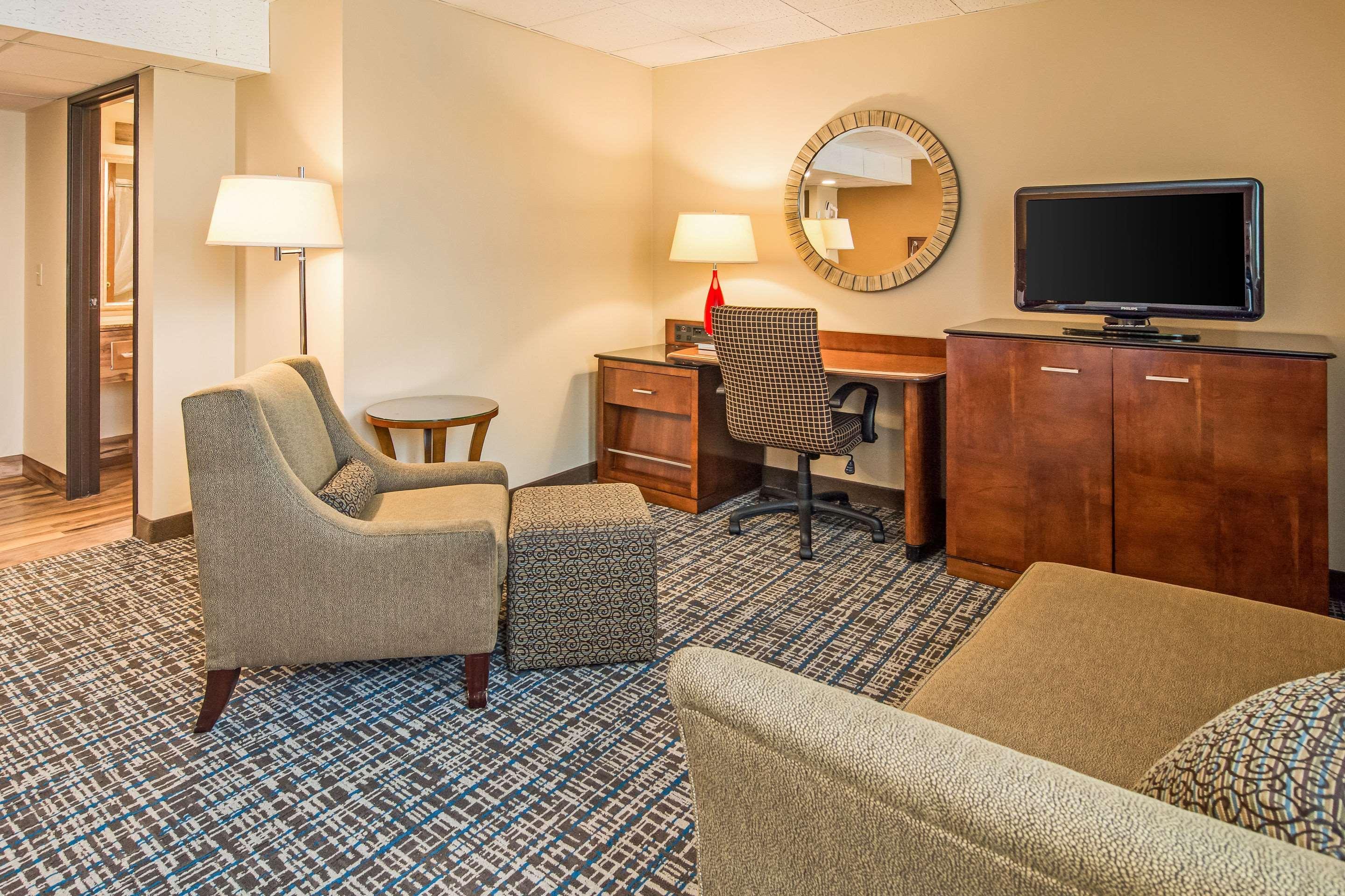 Quality Inn & Suites Virginia Eksteriør bilde